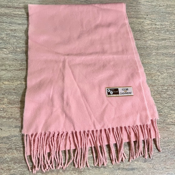 NWOT Kennedy Scotland 100% cashmere scarf - Picture 3 of 8